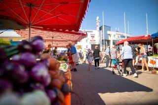 People at market square