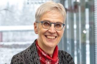 Kuvassa Valkeakosken kaupungin elinkeinojohtaja Sara Tuomola