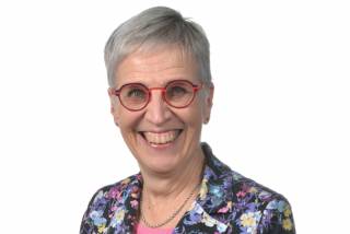 Kuvassa Sara Tuomola