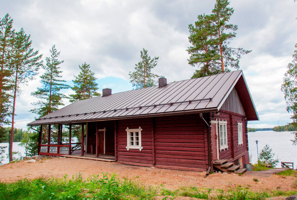 Valmarinniemi Mallasmaja.