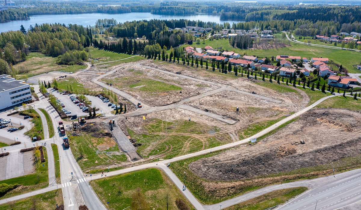Ilmakuva Juusonniityn asuinalueesta Valkeakoskella.