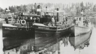 Kolmen kanavan Koski -näyttelyn mustavalkoinen kuva.
