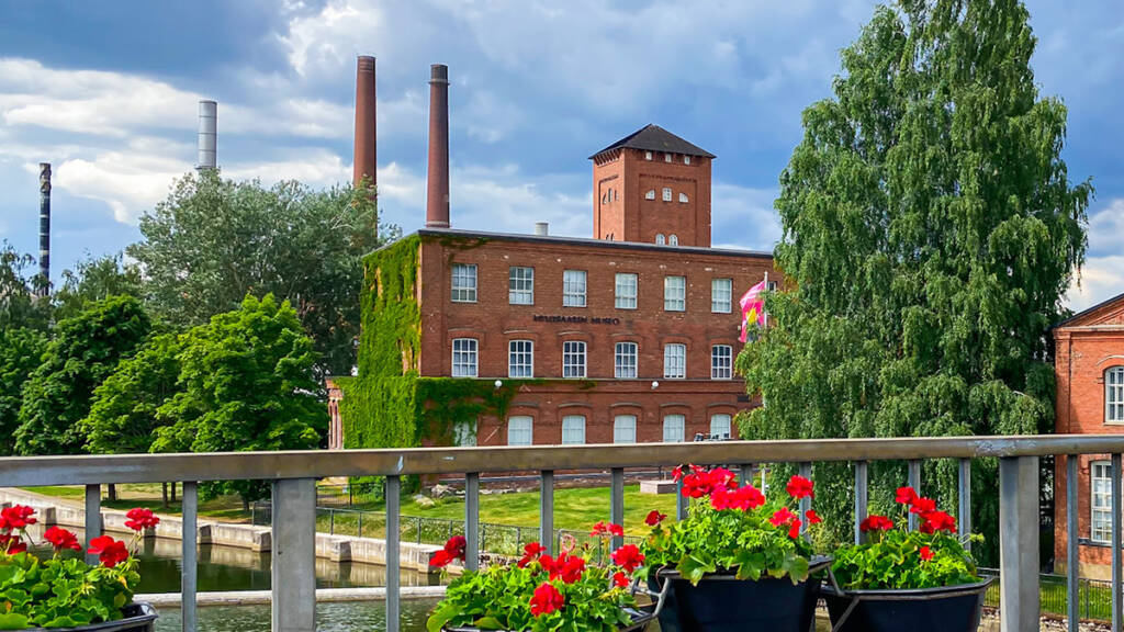 Myllysaaren museo kesällä kuvattuna.