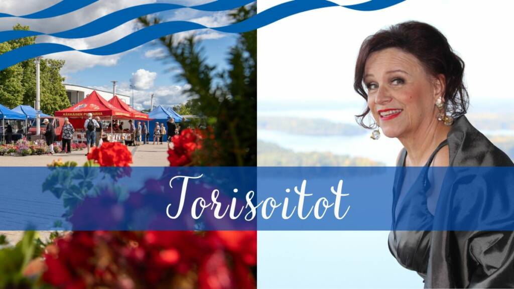 Torimaisema ja hymyilevä nainen.