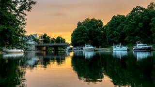 Valkeakosken kanava auringonlaskun aikaan.