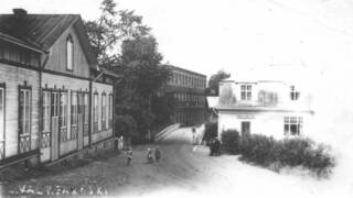 Vanha valokuva Sääksmäentieltä