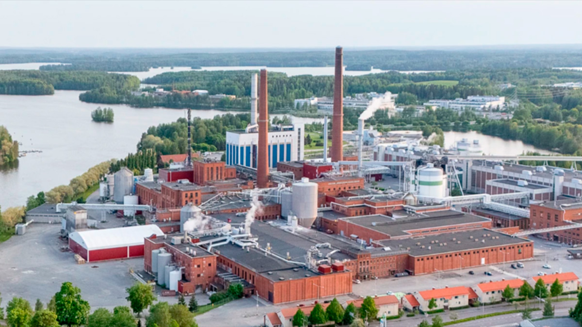 UPM Tervasaaren tehdas ilmakuva.