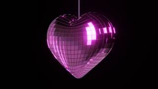 Violetin värinen sydän.