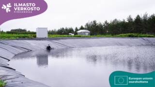 Vedellä täytetty tekoallas.