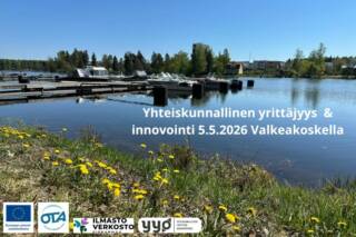 Järvenranta, missä on laitureita ja veneitä.